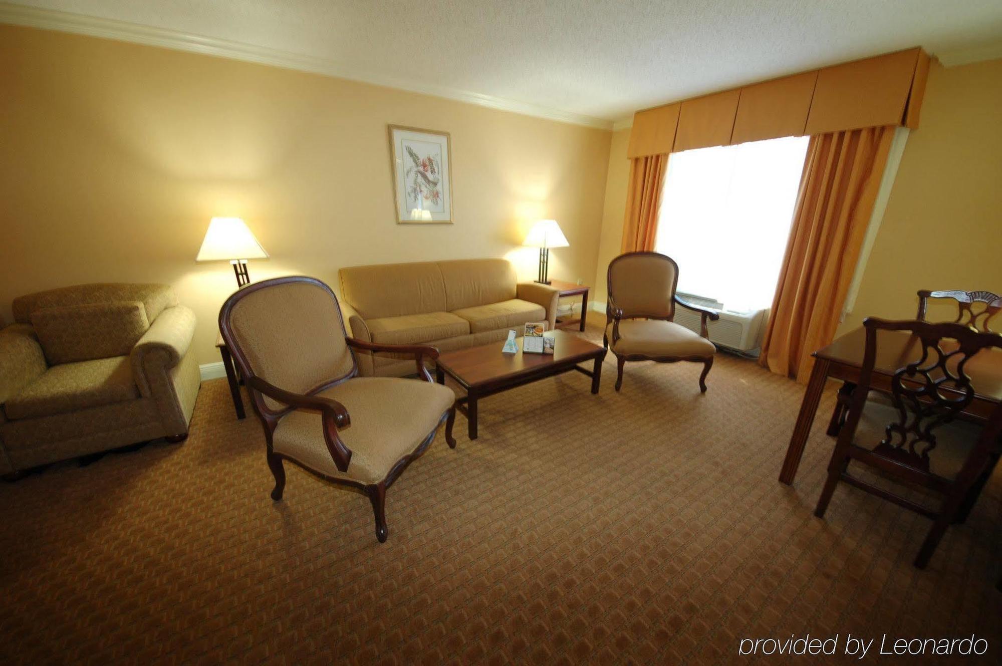 Richmond Inn & Suites Bâton-Rouge Extérieur photo