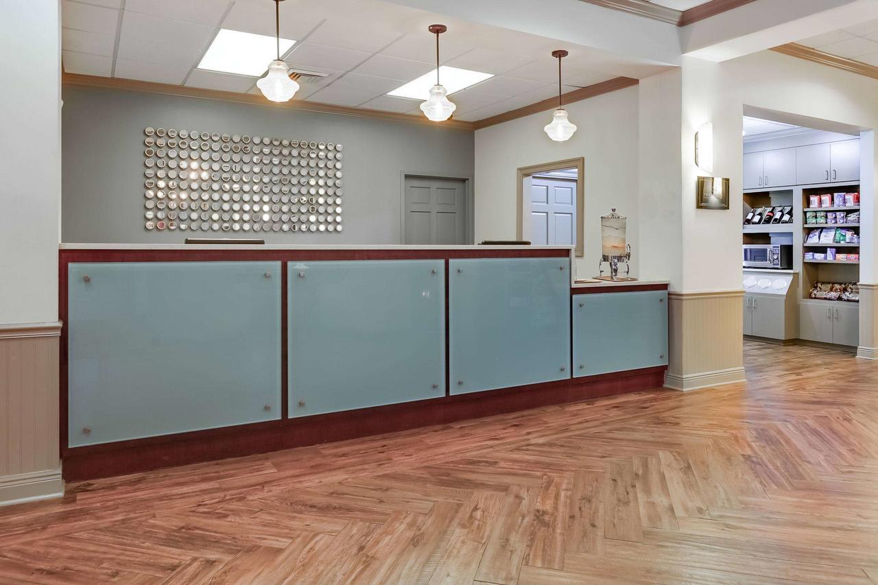 Richmond Inn & Suites Bâton-Rouge Extérieur photo